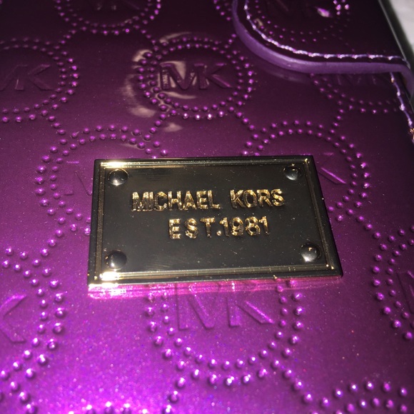 Michael Kors Wallet Case (iphone 7 plus) - Picture 4 of 4